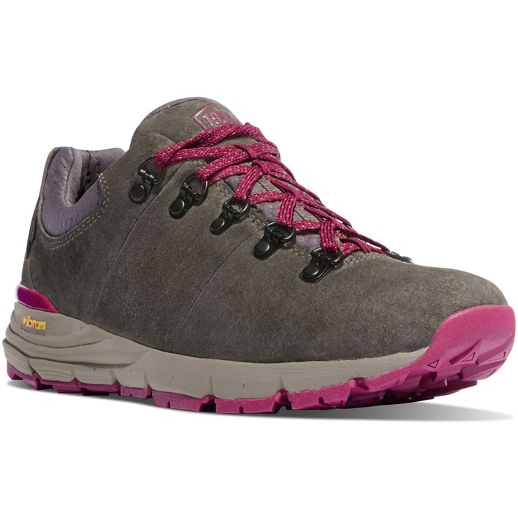 danner women's mountain 600 low